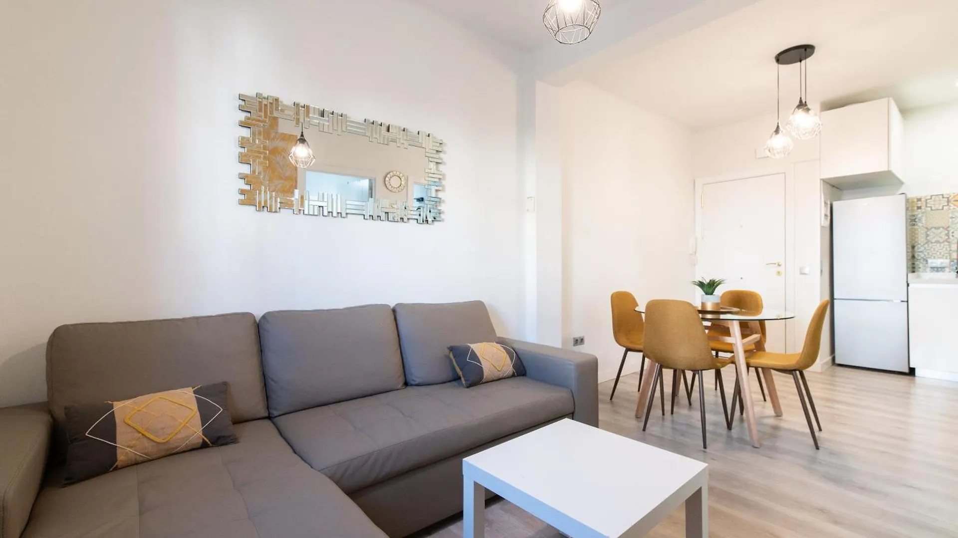 Apartamento Triana Centro dos dormitorios a estrenar Sevilla